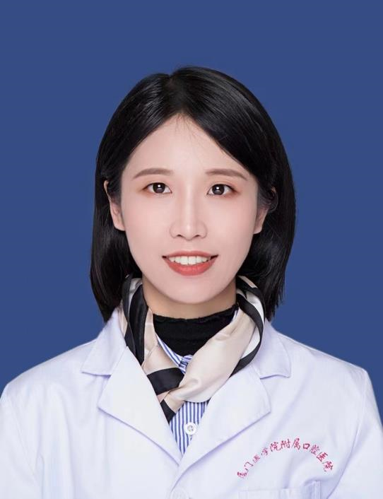 李艺君