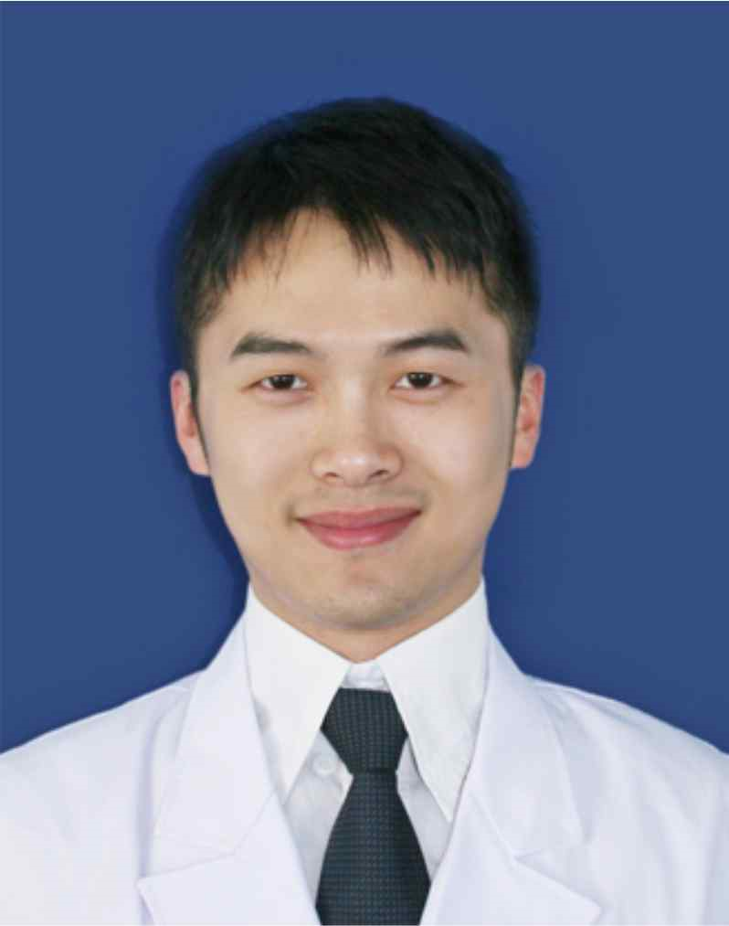 左起亮